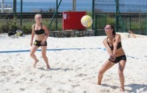 Romane et Anna, championnes au beach