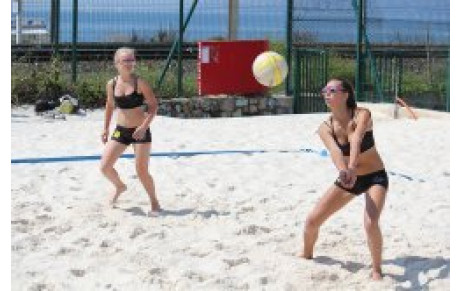 Romane et Anna, championnes au beach