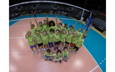 Les petits vickings débarquent aux rencontres écoles de volley !!!